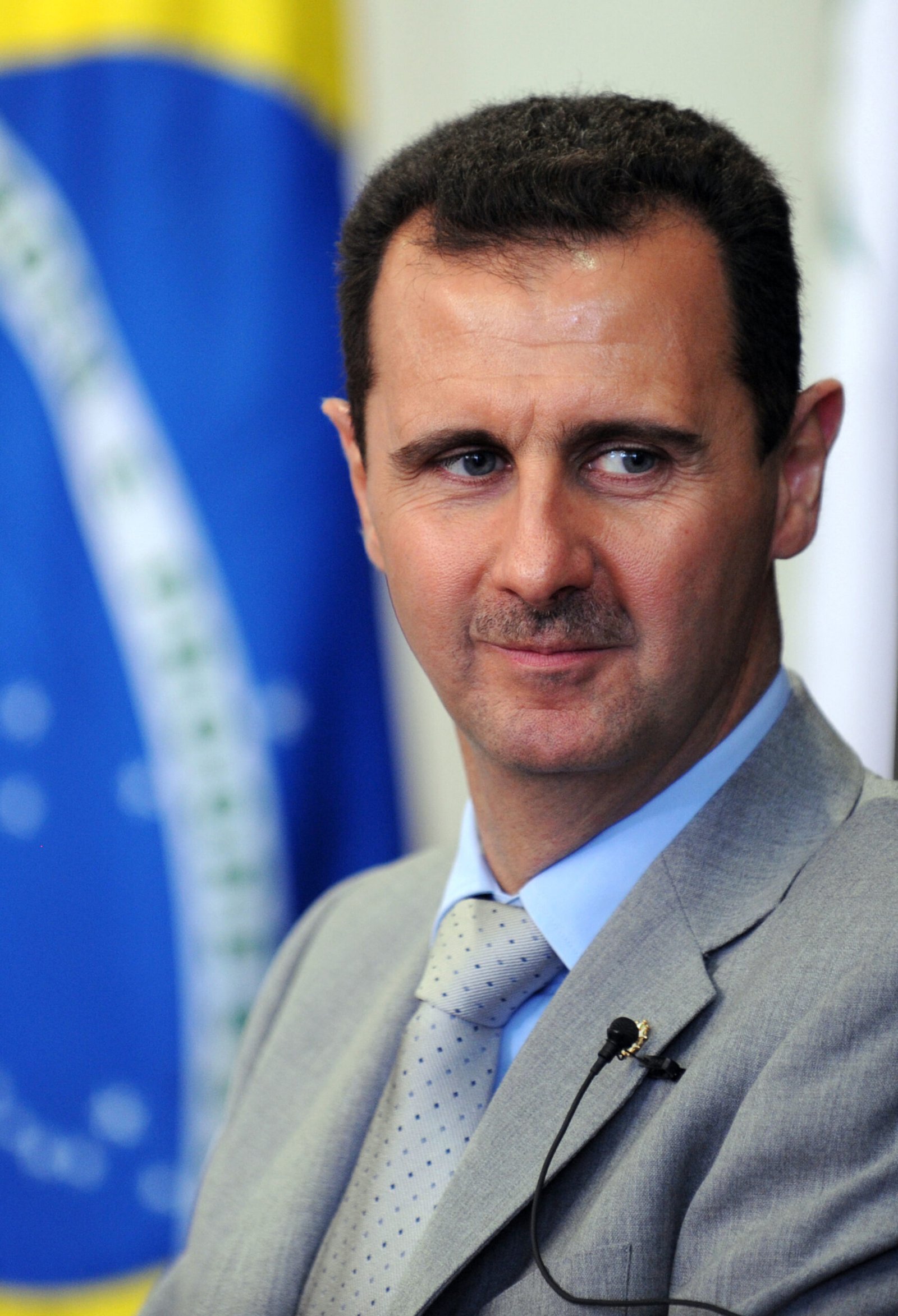 Trump Announces Lifting of Sanctions on Syria Ahead of Meeting with Interim Leader Al-Sharaa