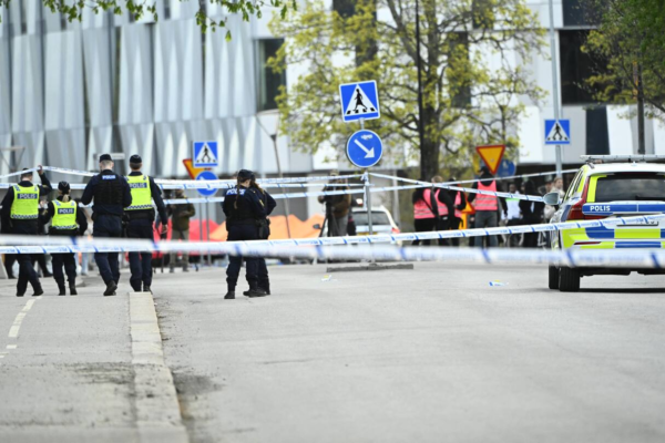 Six Arrested in Connection with Triple Murder at Uppsala Hair Salon Amid Growing Gang Violence Concerns Six Arrested in Connection with Triple Murder at Uppsala Hair Salon Amid Growing Gang Violence Concerns