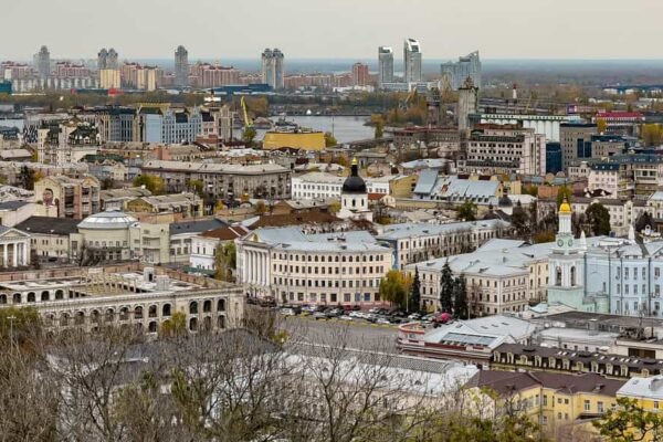 Massive Russian Missile and Drone Attack Injures 14 in Kyiv Amid Ongoing Prisoner Swaps Massive Russian Missile and Drone Attack Injures 14 in Kyiv Amid Ongoing Prisoner Swaps