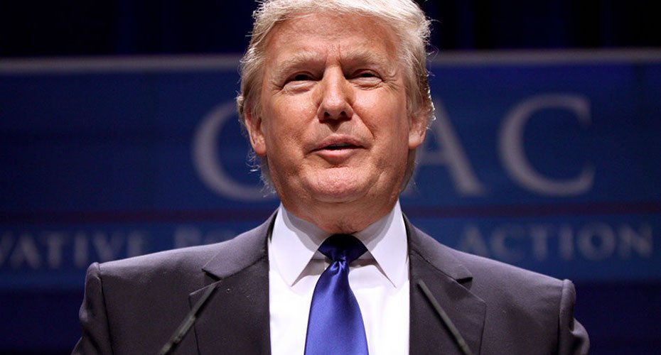Trump Defends Plan to Use Qatar’s Luxury Jet as Temporary Air Force One Amid Legal Scrutiny