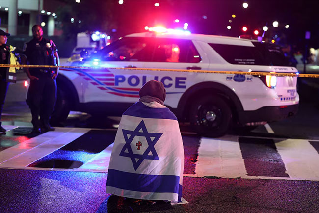 Two Israeli Embassy Staff Fatally Shot Outside Jewish Museum in Washington DC