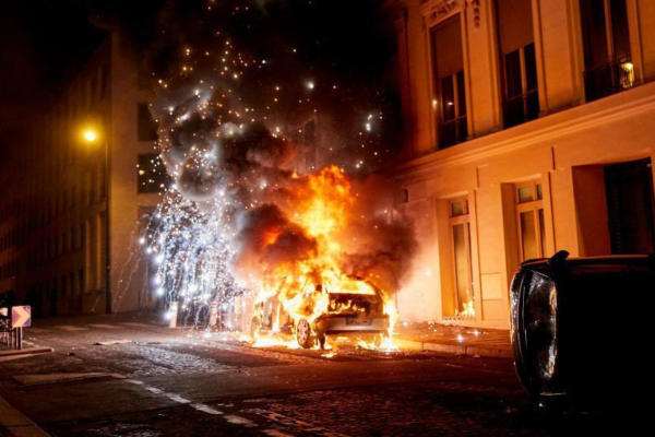 Hundreds Arrested in Paris After PSG’s Champions League Win Sparks Unrest
